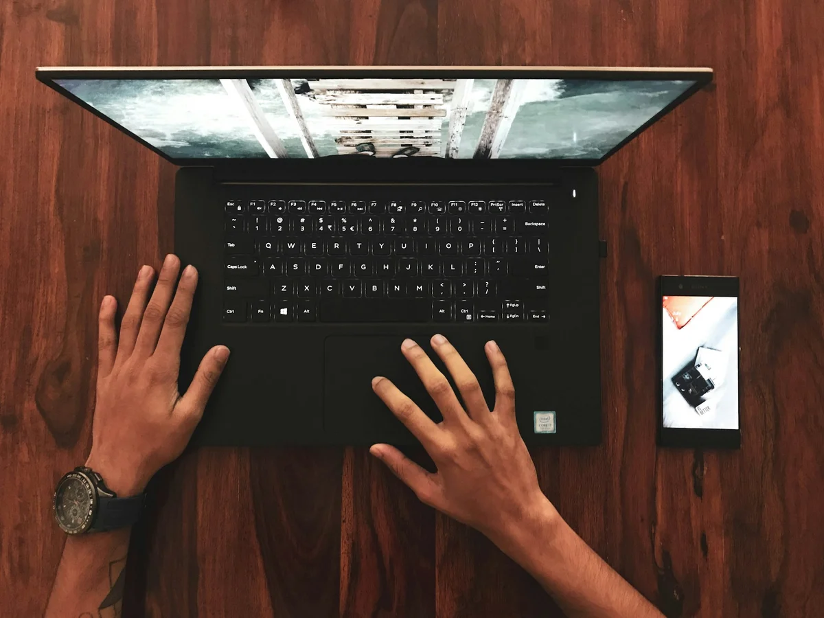 7 Preguntas (y respuestas) clave sobre Puesto de Trabajo Seguro del Kit Digital